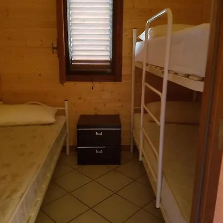 Ξενοδοχείο με διαμερίσματα Summer Paradise 3*